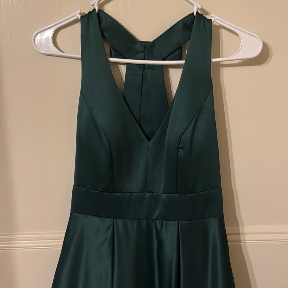 Judi Kristopher green formal gown. Beautiful bow detail. Excellent condition.